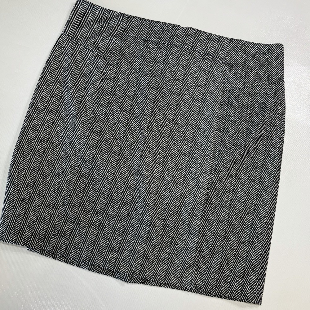 Michael Kors Women's XL Black White Herringbone Mini Skirt Gold Zip